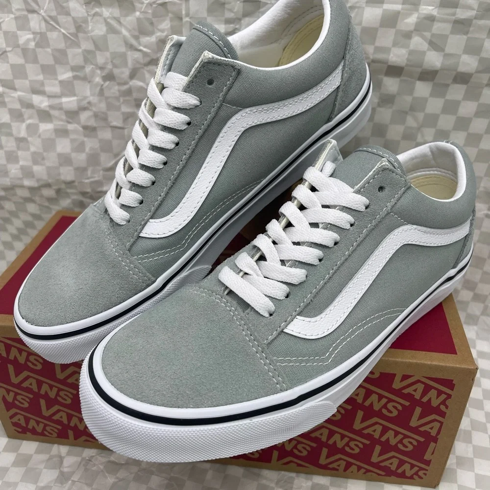 Vans WMNS Old Skool
Color Theory Pure Grey
VN000CR5EPO Sneakers - Picture 5 of 16